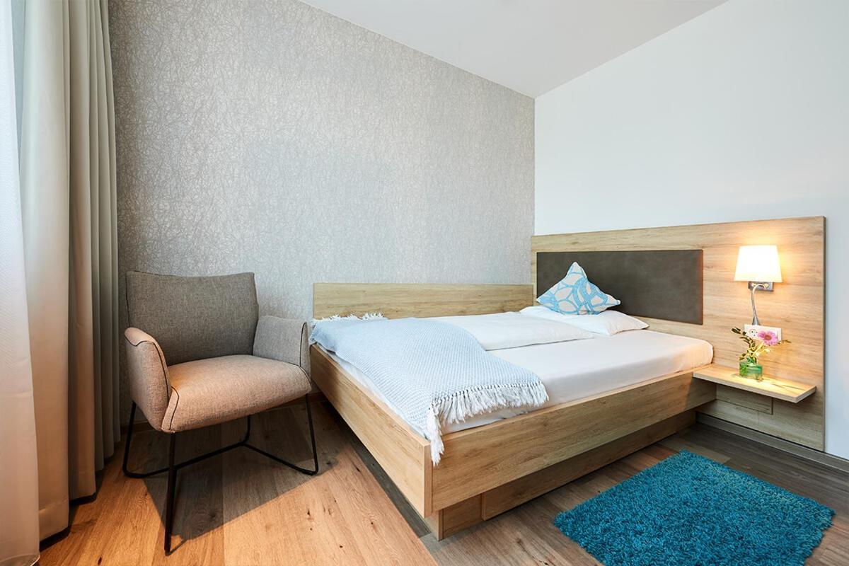 Hotel Sarah 海因斯贝格 外观 照片