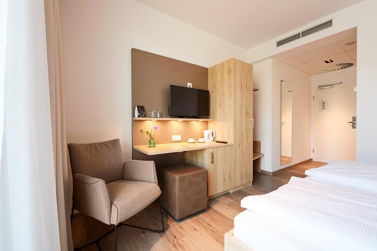 Hotel Sarah 海因斯贝格 外观 照片